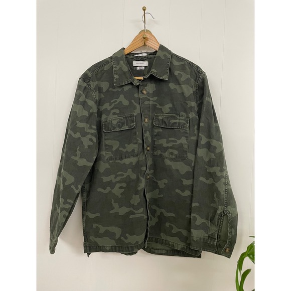 Urban Outfitters Other - Urban Outfitters Camo Oversized Fit Shirt Jacket Green Camouflage Mens Large